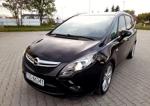 Opel Zafira cena 42900 przebieg: 139000, rok produkcji 2014 z Goleniów małe 211